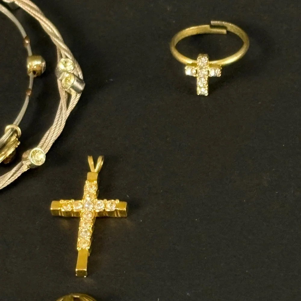 Vintage Christian Jewelry Set Girls OS Gold Cross Angel Communion Pins Ring